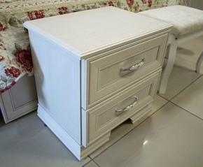 Тумба прикроватная Венеция 4 в Белоярском - beloyarskiy.mebel24.online | фото 2